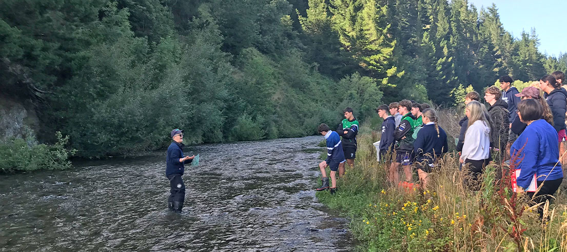 <p>Timaru Boys' and Timaru Girls' High Schools learning about water quality testing at Opihi river</p>