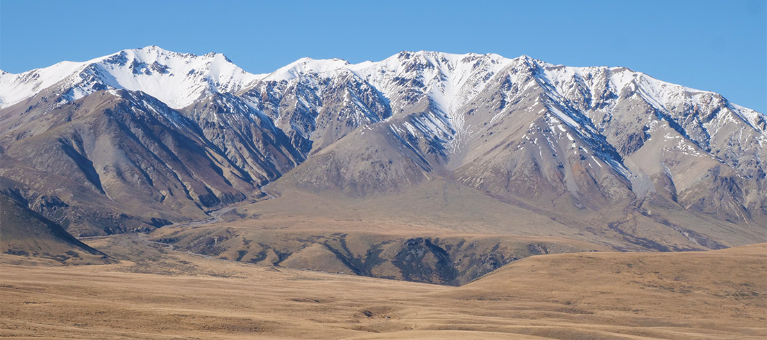 Classic Canterbury high country   the view from Isolated Hill