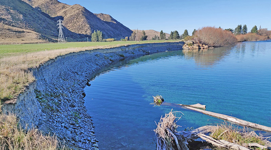 <p>Deep scouring of banks on the lower Waitaki River caused by the 2019/2020 flood event</p>